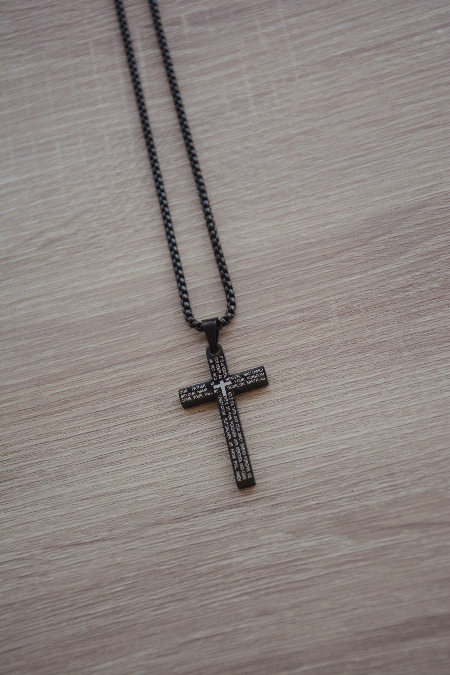 Cadena Crucifix Lux 2| COLECCION GIO ACCESSORIES