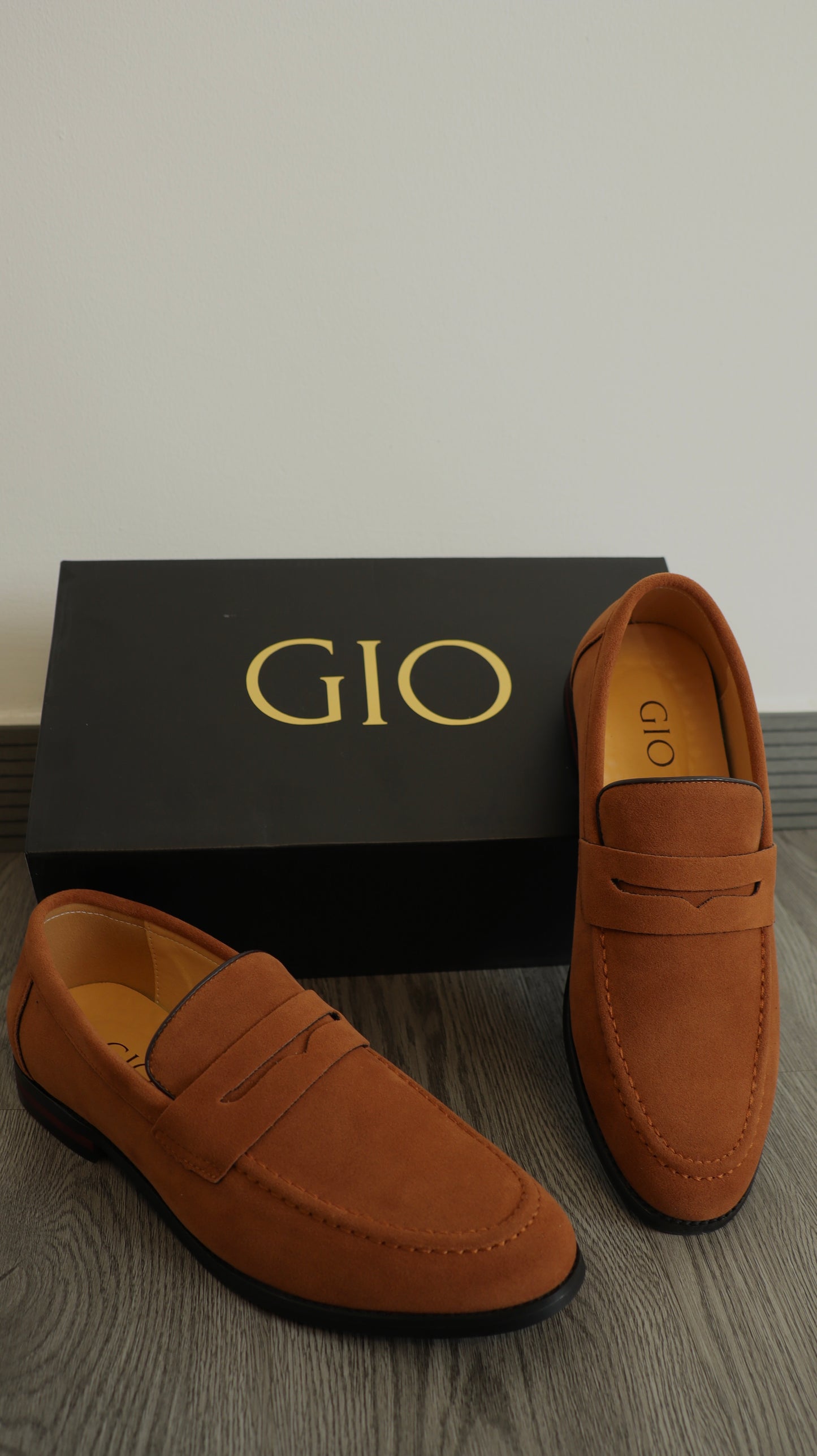 Zapato Prestige Ocre Suede Loafer