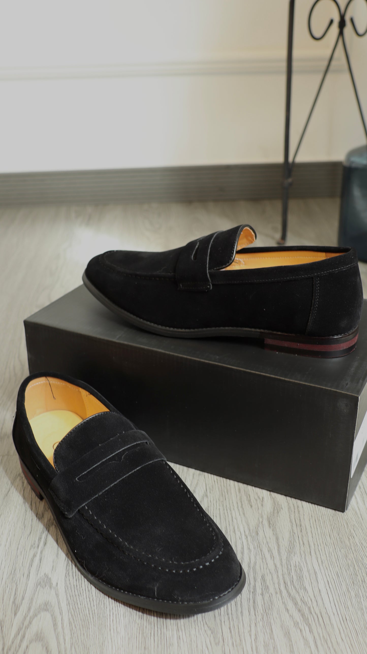 Zapato Prestige Black Suede Loafer