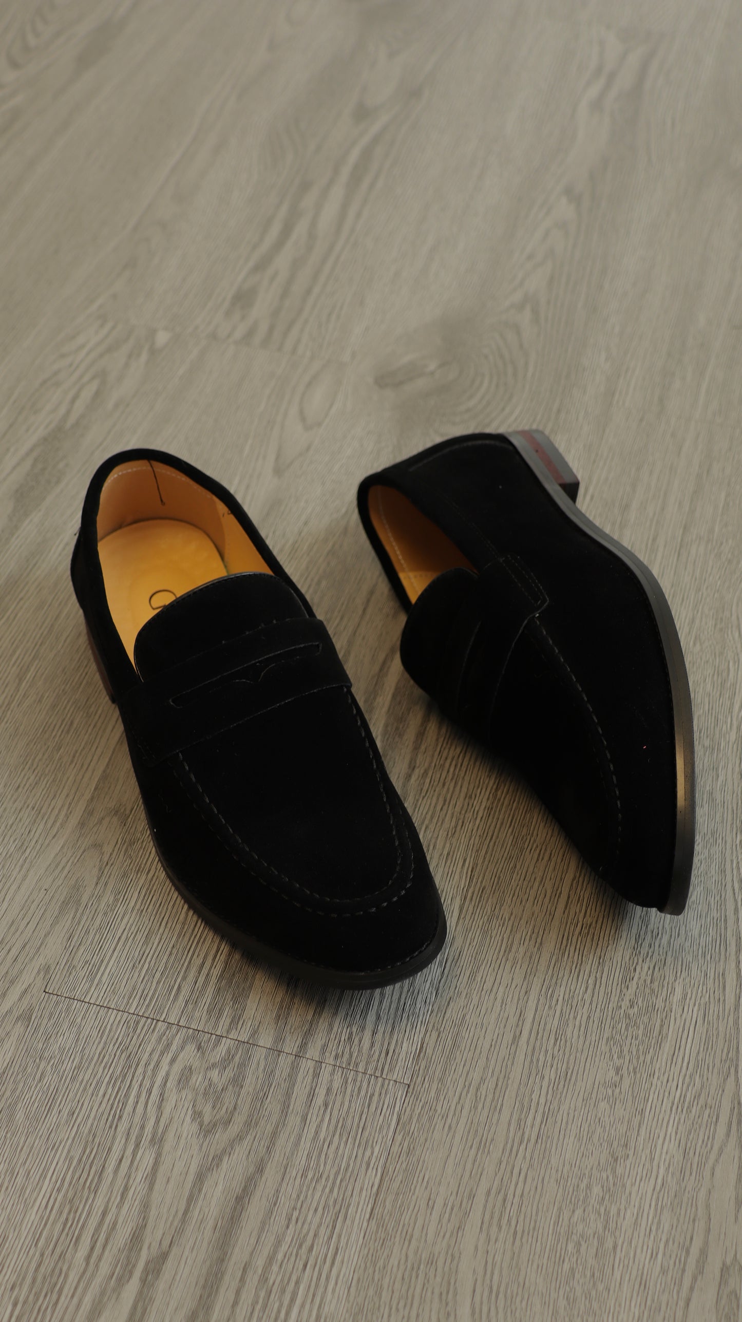 Zapato Prestige Black Suede Loafer