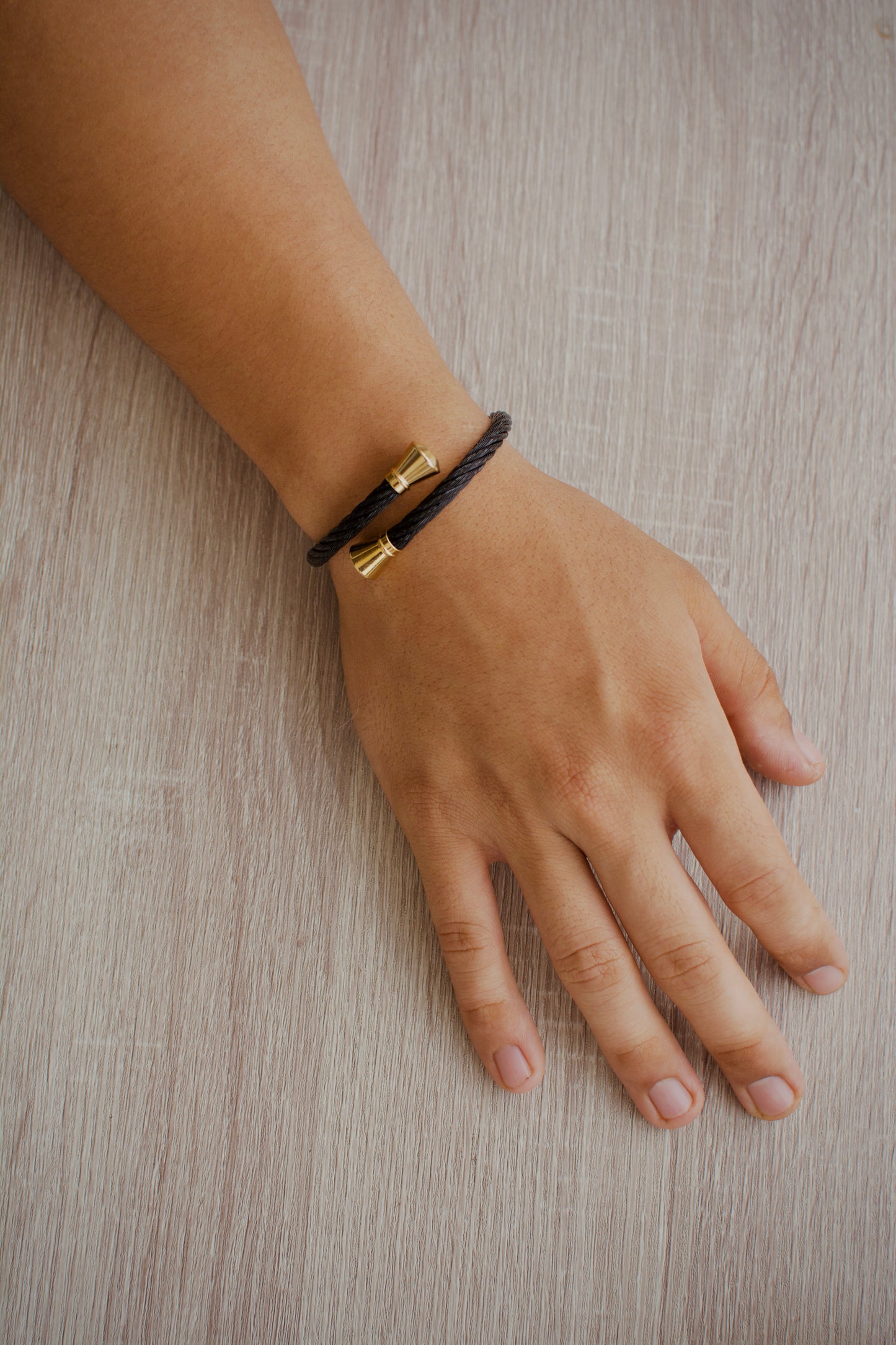 Brazalete Black cord | COLECCIÓN GIO ACCESSORIES