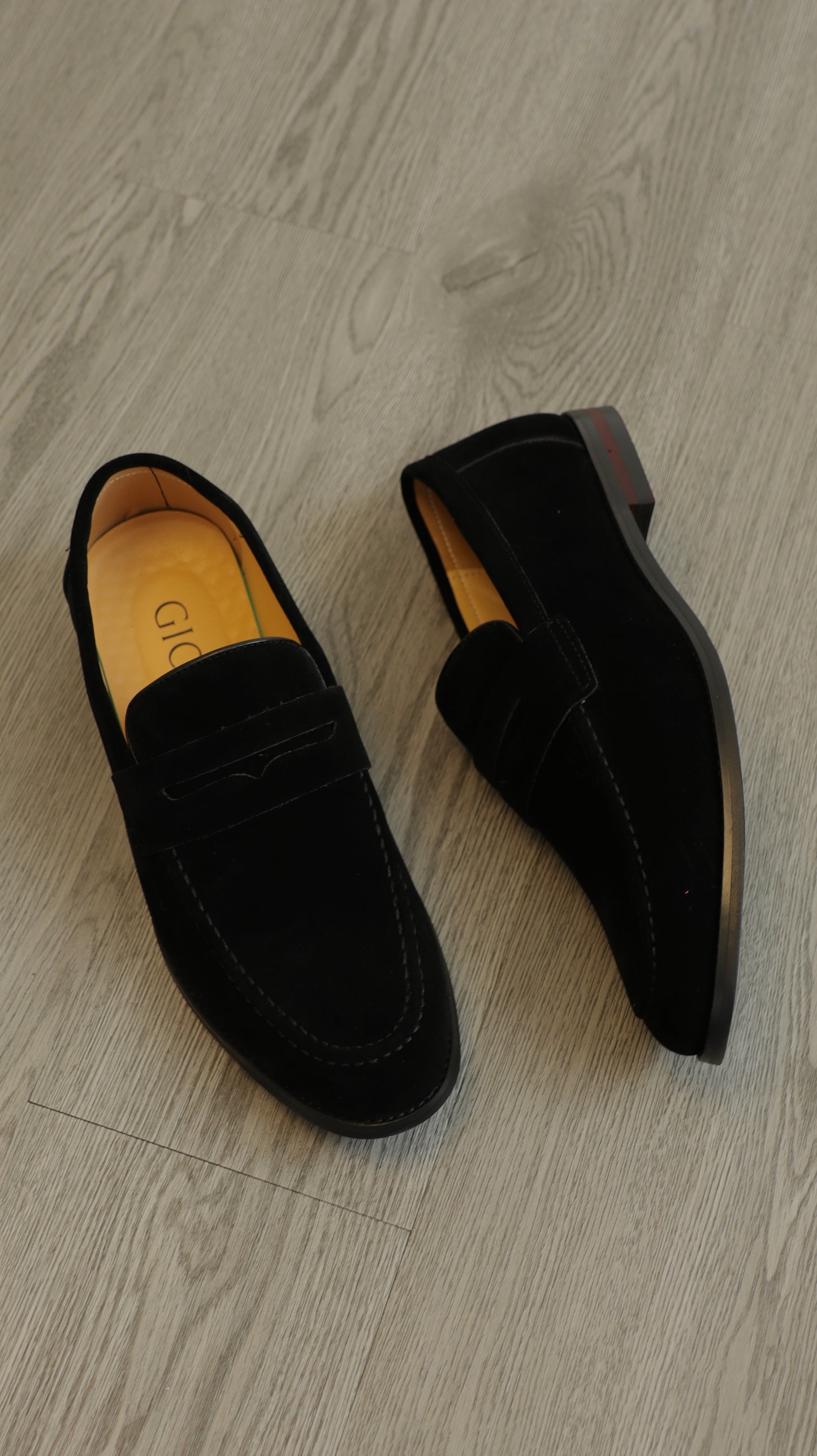 Zapato Prestige Black Suede Loafer