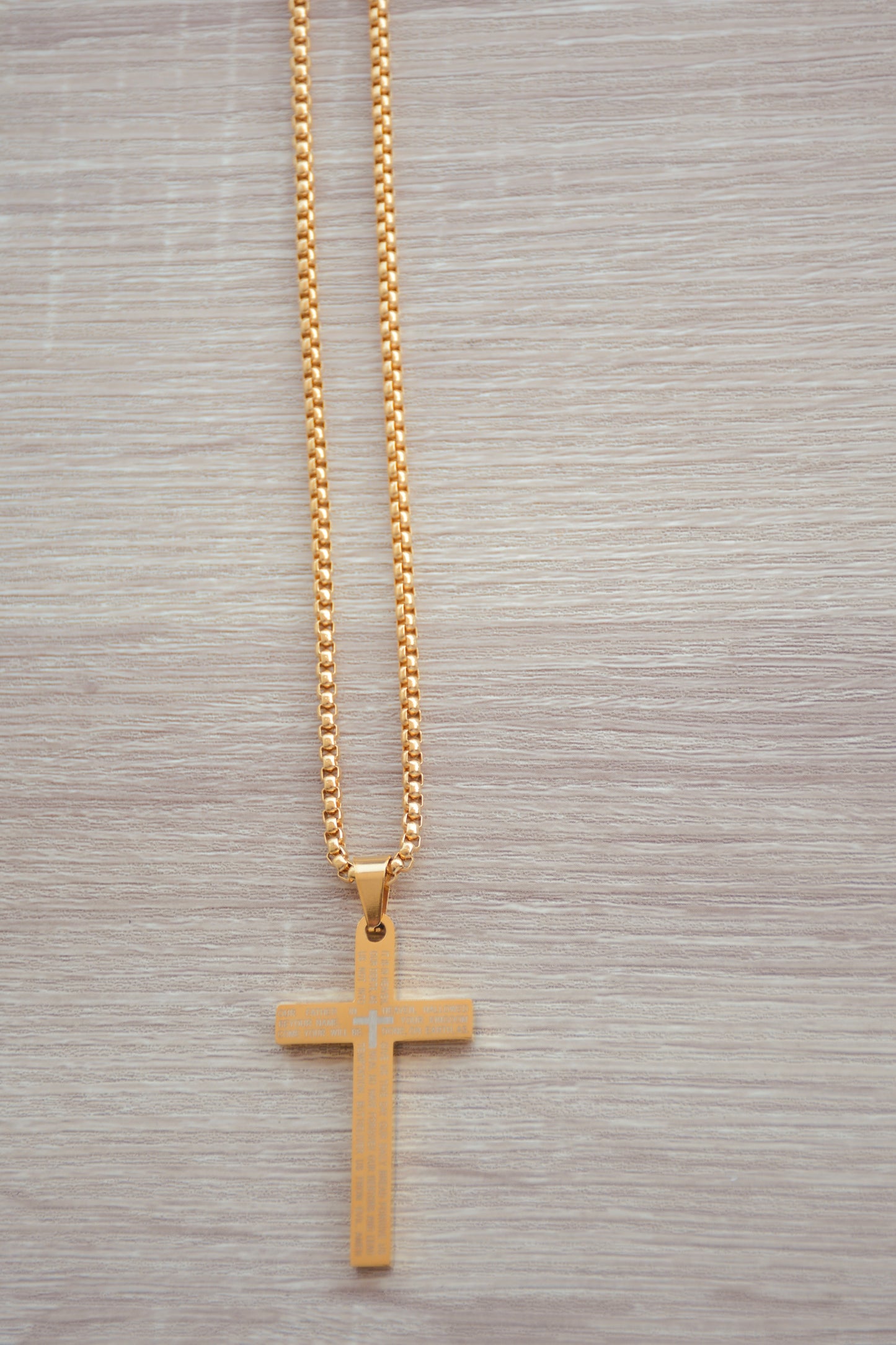 Cadena Crucifix Lux 2| COLECCION GIO ACCESSORIES