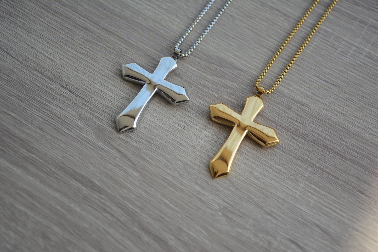 Cadena Big Crucifix | COLECCION GIO ACCESSORIES