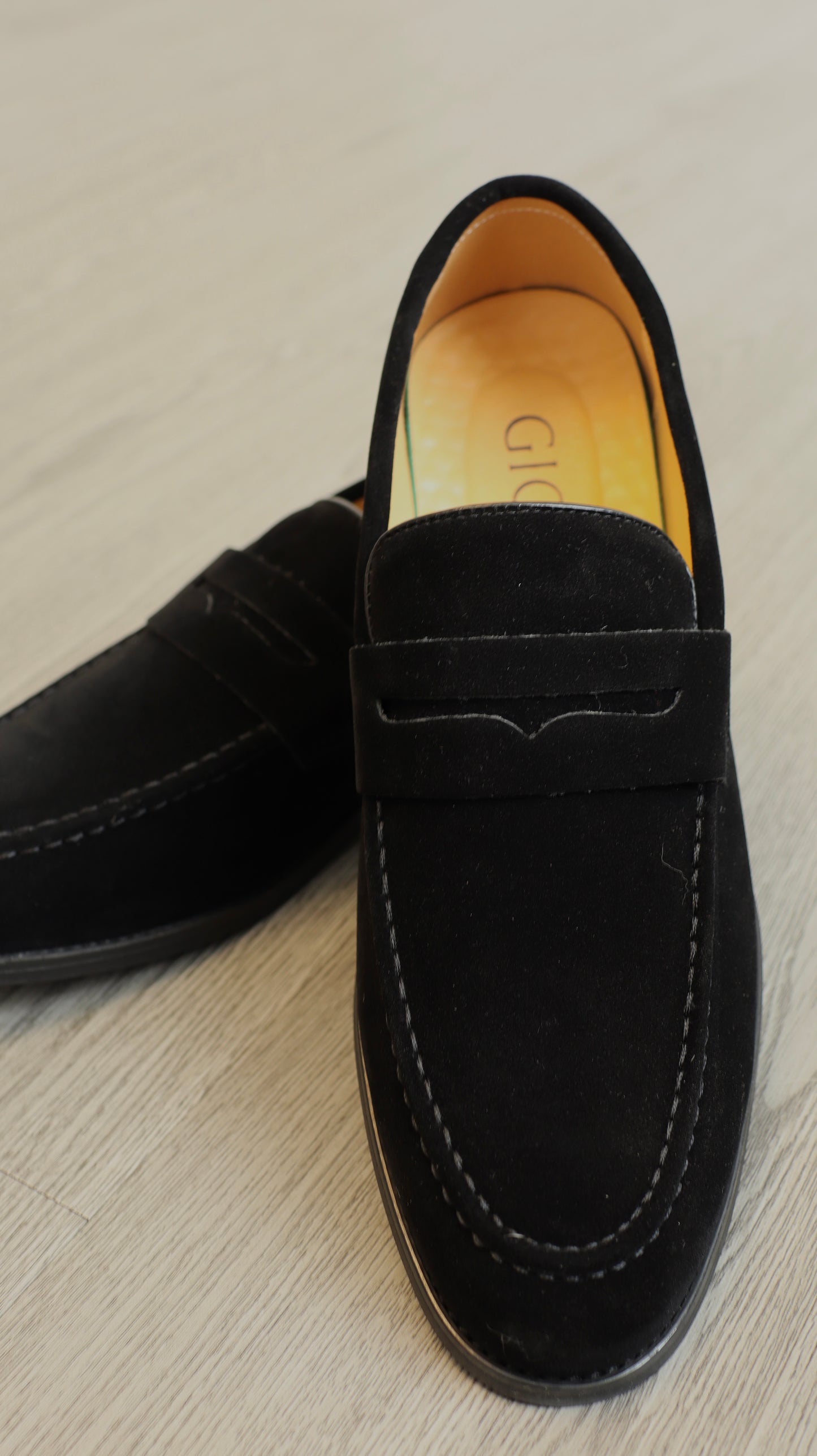 Zapato Prestige Black Suede Loafer