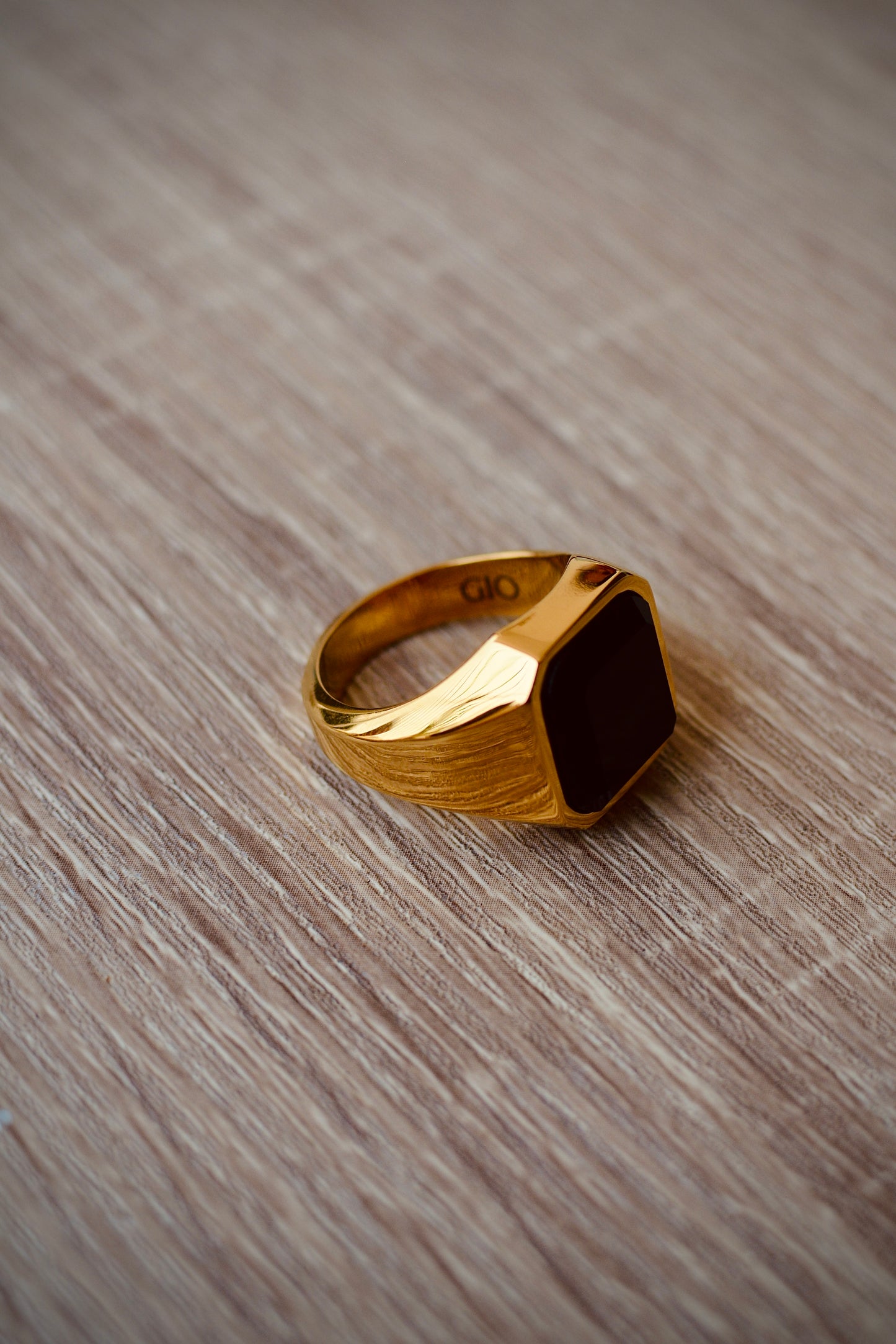 Anillo Black Stone | Colección GIO ACCESSORIES