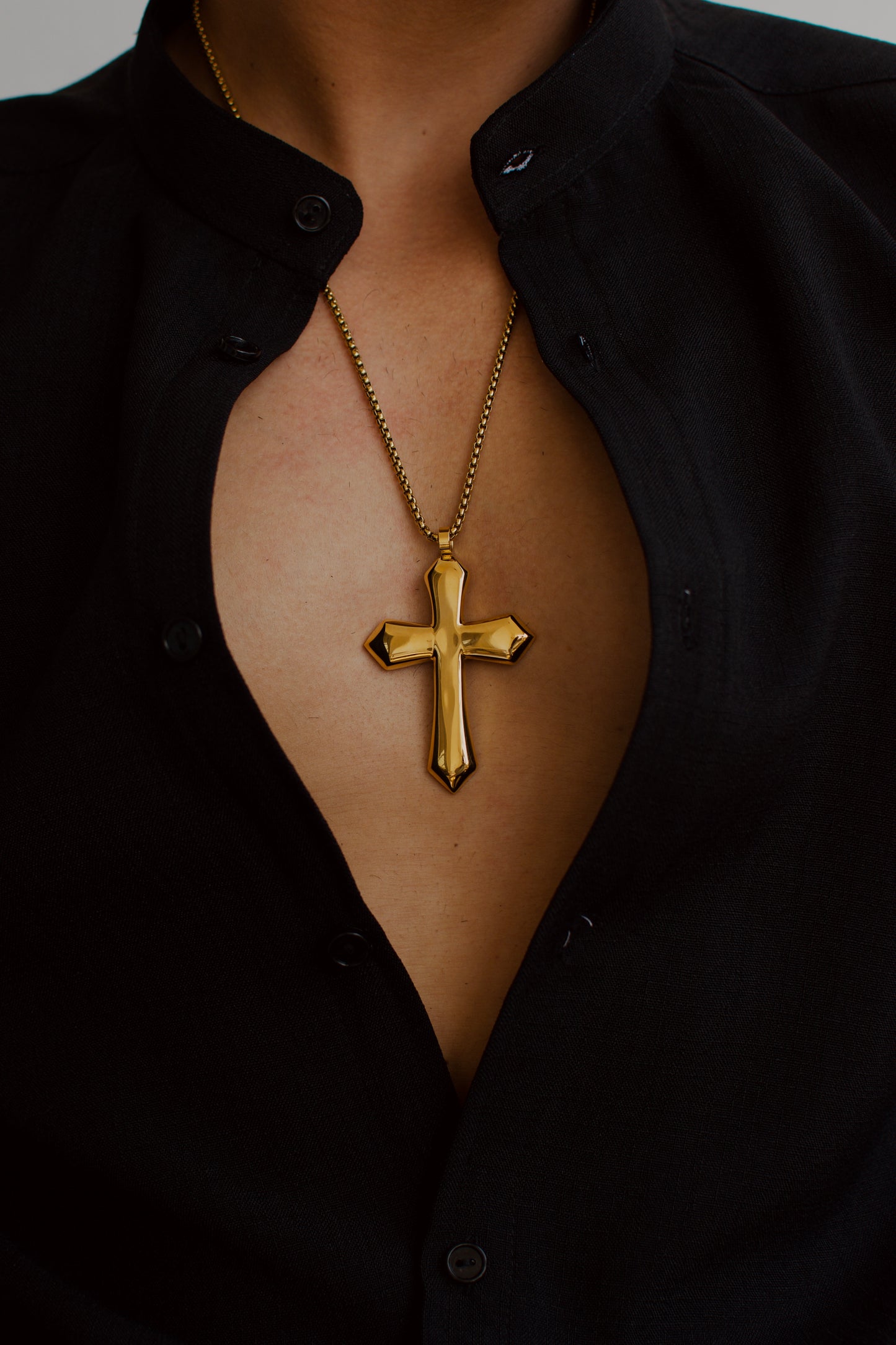 Cadena Big Crucifix | COLECCION GIO ACCESSORIES