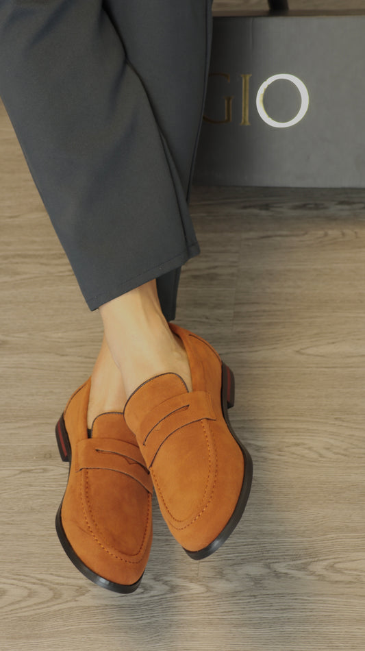 Zapato Prestige Ocre Suede Loafer